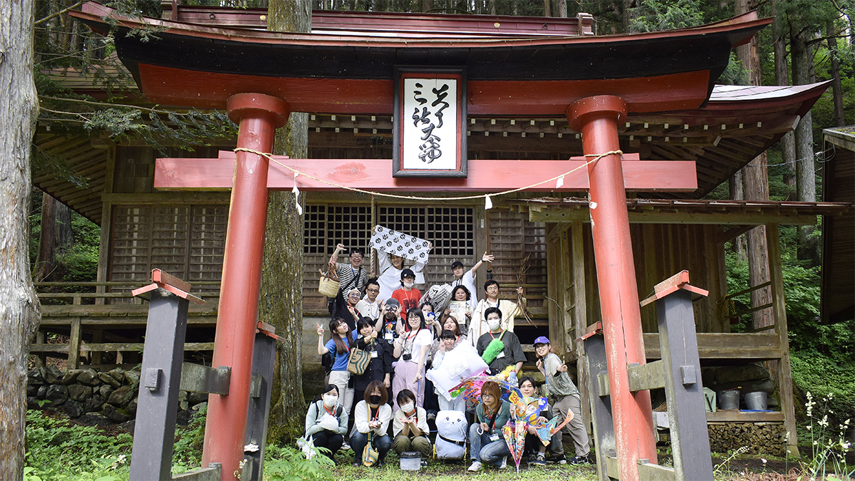 山梨県で合宿授業にて作品展示