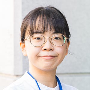 片寄　愛