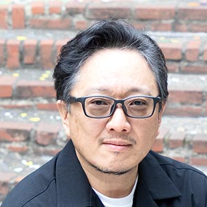 山内　滋晴